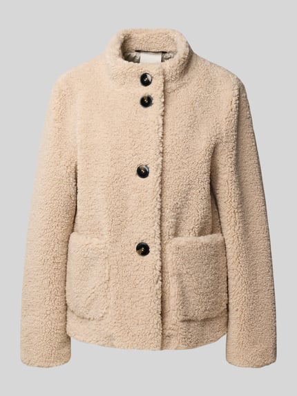 Produktfoto, Regular Fit Jacke mit Stehkragen von Fuchsschmitt, Futerko w kolorze beżowym, nakładane kieszenie, listwa guzikowa, krój regular fit, stójka, długość tyłu 59 cm, szerokość ramion 43 cm, szerokość w rozmiarze 52 cm, długość rękawów 63 cm