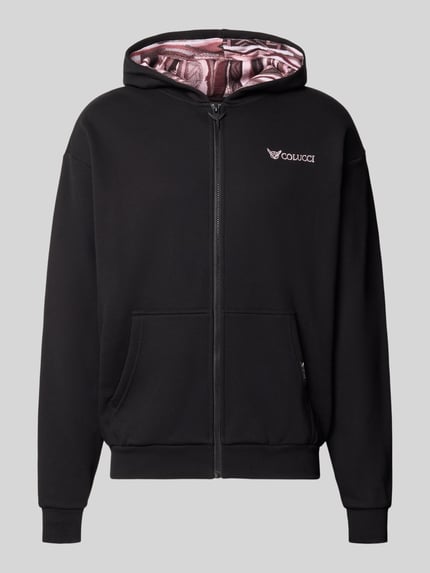 Produktfoto, schwarze Regular Fit Sweatjacke aus reiner Baumwolle Modell 'IKARUS' von COLUCCI mit Label-Stitching, glatte Struktur