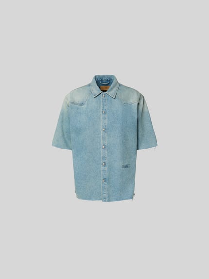 Koszula jeansowa o kroju relaxed fit z wyhaftowanym logo Shop The Look MANNEQUINE