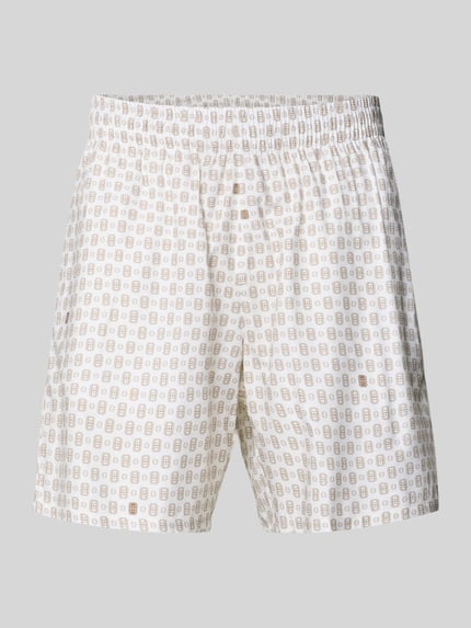 Produktfoto, weiße Regular Fit Chinoshorts aus Baumwoll-Viskose-Mix Modell 'Aop Short Tenniscourt' von Lacoste mit dezentem Muster, Herren Chinoshorts von Lacoste