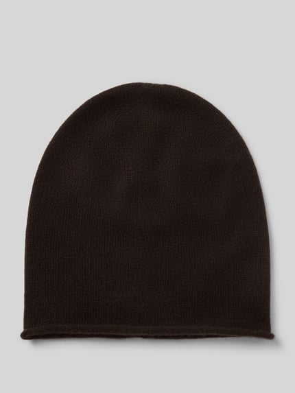 Produktfoto, Mütze aus reinem Kaschmir von Christian Berg Woman in dunklem Braun, Strick-Optik, Ziernaht, Rollsaum, weiche Textur