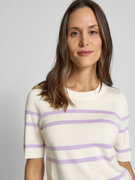 mbyM Sweter z dzianiny z okrągłym dekoltem model ‘Carla’ Jasnofioletowy 3