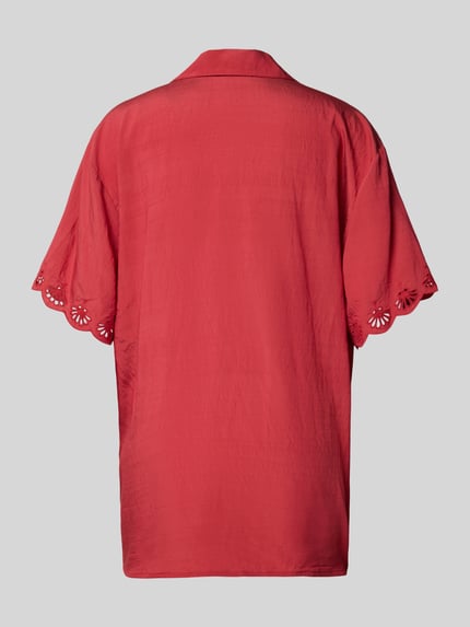 Produktfoto, Relaxed Fit Bluse mit Lochstickerei an den Ärmeln von WATERCULT, Viskose-Mix, Modell CRAFTED ESSENTIALS, rot, strukturierte Textur