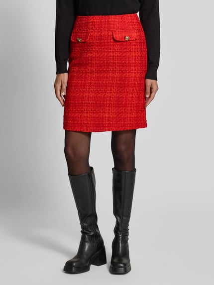 Christian Berg Woman Knielanger Rock in Bouclé-Optik Hellrot 4