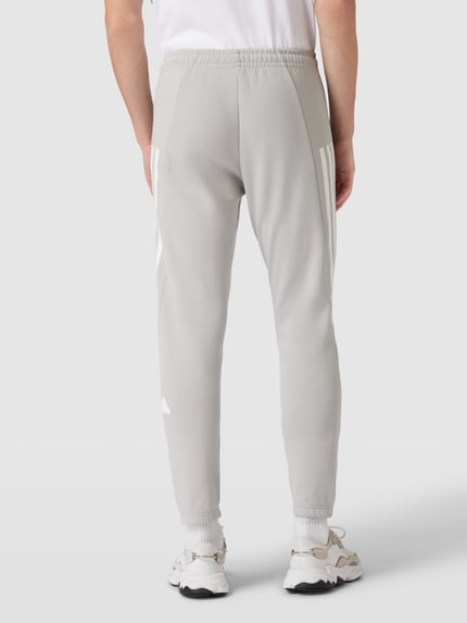adidas Sportswear Sweatpants mit Kontraststreifen Hellgrau 5