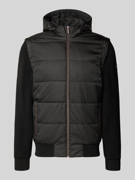 Produktfoto, Jacke mit Steppnähten und Kapuze von bugatti, Mieszanka materiałów z dodatkiem wełny, krój regular fit, pikowanie, kaptur z tunelem, zamek błyskawiczny, wpuszczane kieszenie, długość tyłu w rozmiarze M: 71 cm, długość rękawów w rozmiarze M: 70 cm