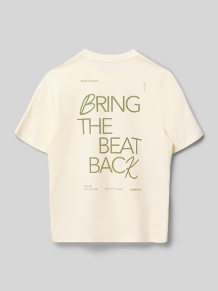 Produktfoto, Regular Fit T-Shirt mit Statement-Print von Garcia aus reiner Baumwolle in Creme mit grünem Print, Rundhalsausschnitt, Rückansicht.
