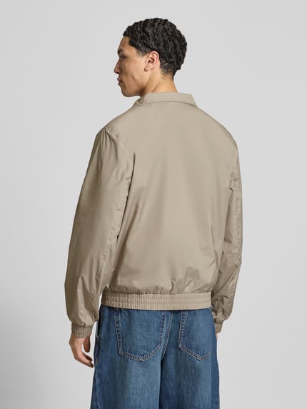 Calvin Klein Jeans Trainingsjacke mit Logo und Stehkragen Khaki 5