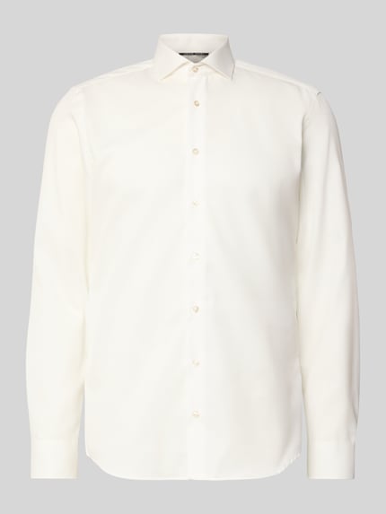 Produktfoto, Slim Fit Businesshemd aus Twill von Eterna in Creme, reine Baumwolle, Haifischkragen, Knopfleiste, blickdicht, feine Webstruktur