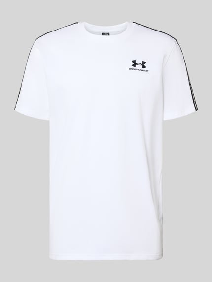 Produktfoto, weißes Regular Fit T-Shirt mit Logo-Stitching Modell 'Icon' von Under Armour aus Baumwoll-Mix, Rundhalsausschnitt.