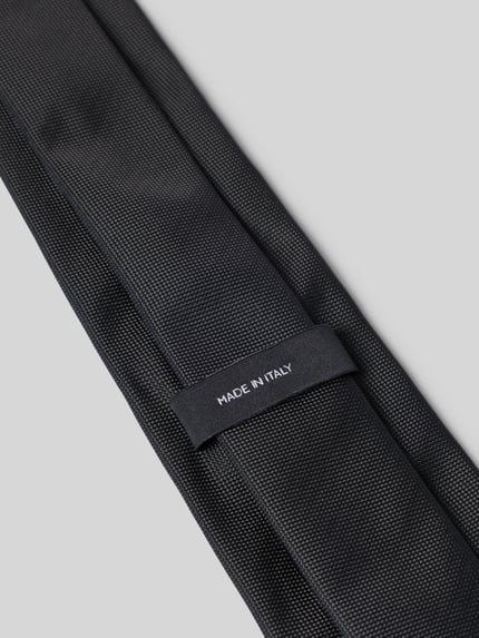 Produktfoto, schwarze Krawatte aus Seide-Mix Modell 'H-Tie 7,5 CM-262' von BOSS, textile Struktur, Herren Krawatte