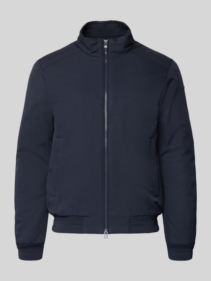 Produktfoto, dunkelblauer Blouson mit Zweiwege-Reißverschluss und Eingrifftaschen von Geox, Regular Fit, glatte Struktur, Stehkragen