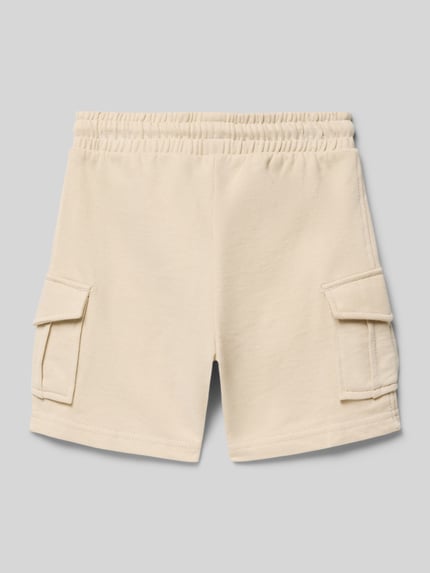 Produktfoto, Straight Fit Shorts mit Cargo-Taschen von Blue Seven aus Reine Baumwolle in Beige mit elastischem Bund und Tunnelzug, Bundweite 27 cm, Innenbeinlänge 12 cm, für kinder.