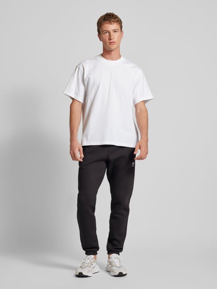 adidas Originals Tapered Fit Sweatpants mit Label-Stitching Black 1