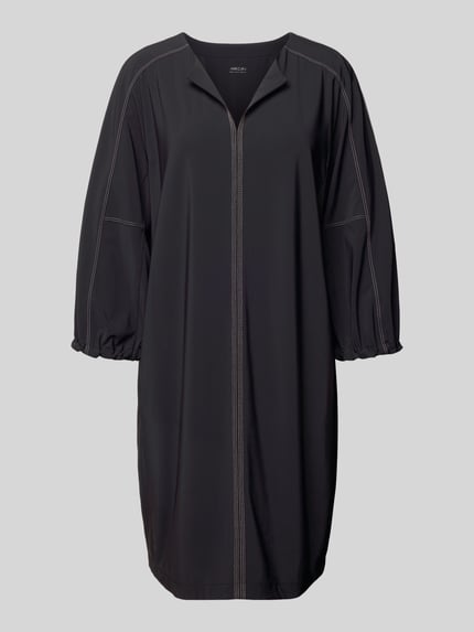 Produktfoto, Knielanges Kleid mit V-Ausschnitt van Marc Cain in zwart met elastische materiaalmix, los model, 3/4-mouw, damesmode.