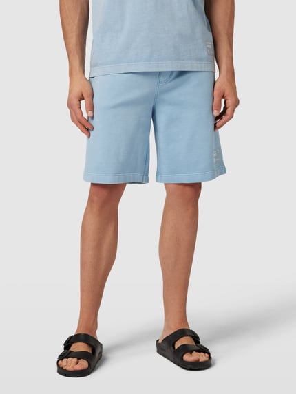 BOSS Orange Regular fit sweatshorts met labelstitching Lichtblauw - 4