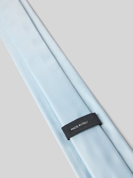 Produktfoto, hellblaue Krawatte aus Seide-Mix Modell 'H-Tie 7,5 CM-262' von BOSS, feine Struktur, Herren Krawatte von BOSS