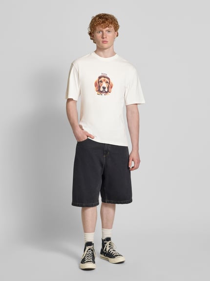 REVIEW T-shirt z nadrukiem z logo Złamany biały 1