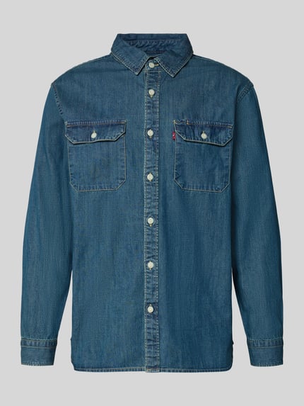 Produktfoto, Regular Fit Jeanshemd mit Brusttaschen Modell 'JACKSON WORKER' van Levi's®, puur katoen, blauwe denim, knoopsluiting, kentkraag, borstzakken met knoopsluiting, labeldetail, sportmanchet, ruglengte maat M: 73 cm, schouderbreedte: 41 cm, mouwlengte: 62 cm