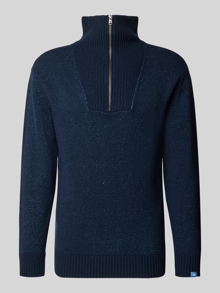 Produktfoto, sweter z dzianiny 'Strickpullover mit Troyer-Kragen und Reißverschluss' od Scotch & Soda, mieszanka bawełny z dodatkiem wełny, krój regular fit, kołnierz zapinany, zamek błyskawiczny, długość tyłu w rozmiarze M 69 cm, długość rękawów w rozmiarze M 65 cm, granatowy melanż, prosty fason, wyraźna struktura dzianiny