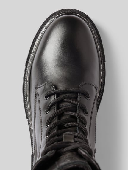 Productfoto, Schnürstiefel aus echt rundleer van Tamaris in zwart met glanzend oppervlak en zichtbare veters, Dames Schnürstiefel van Tamaris