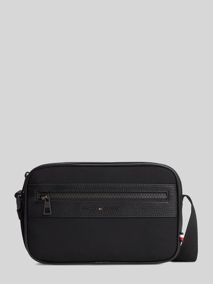 Tommy Hilfiger Umhängetasche mit Reißverschluss und Logo-Detail BLACK 2