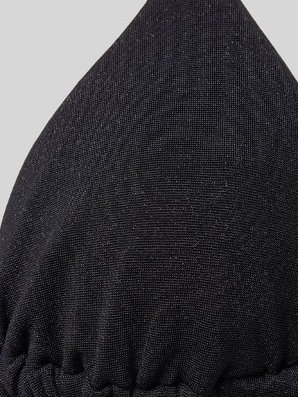 Produktfoto, czarny, trójkątny materiał z brokatowym połyskiem, detal tekstury, Triangel-Bikini mit Schnürung Modell 'RICO LIGHTGLITTER' von Banana Moon, materiał z dodatkiem stretchu