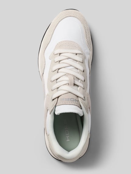 Productfoto, Sneaker met logo-detail model 'City' van HOFF, leer-mix, afgeronde fit, profielzool, vetersluiting, beige-wit, context: damessneaker, hakhoogte 3 cm, schachthoogte 8 cm, schachtwijdte 7 cm