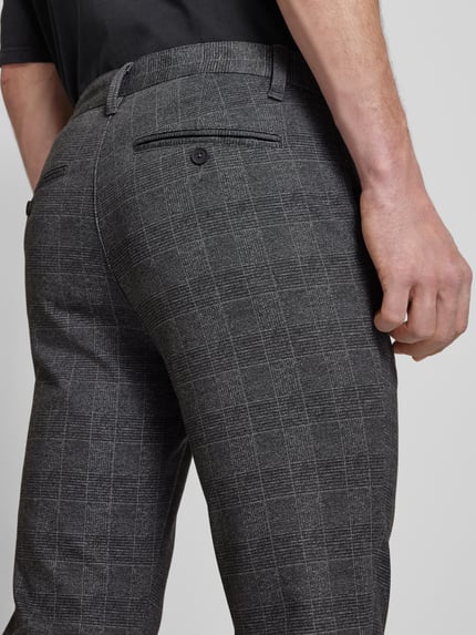 ONLY & SONS Spodnie o kroju tapered fit z dodatkiem streczu model ‘Mark’ Czarny 3