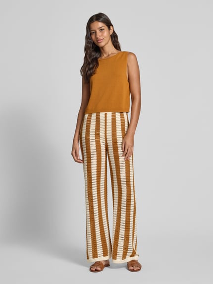 INFLUENCER'S CHOICE BY P&C* Top z dzianiny z dekoltem w łódkę Camel 1