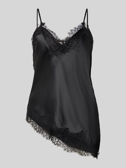 Produktfoto, Shaped Fit Trägertop aus Satin Modell 'BELLA' von Only, unifarben schwarz mit V-Ausschnitt, Spitzenbesatz, asymmetrischer Saum