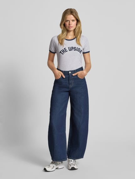 The Upside T-Shirt mit Label-Print Hellgrau Melange 1