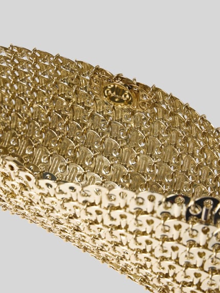 Produktfoto, Shoulder Bag in metallic von Rabanne, złoty kolor, tekstura ogniw łańcucha, zapięcie na magnes, label-detail, Szerokość w rozmiarze 1: 27 cm, długość 12 cm, głębokość 5 cm
