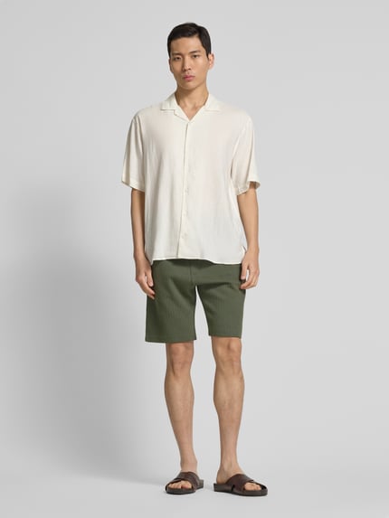 MCNEAL Regular Fit Shorts mit Strukturmuster Khaki 1