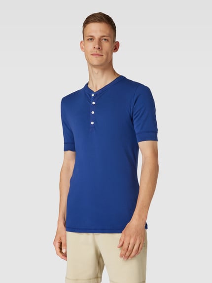 SCHIESSER T-Shirt mit kurzem Knopfverschluss Modell 'Henley' Royal 4
