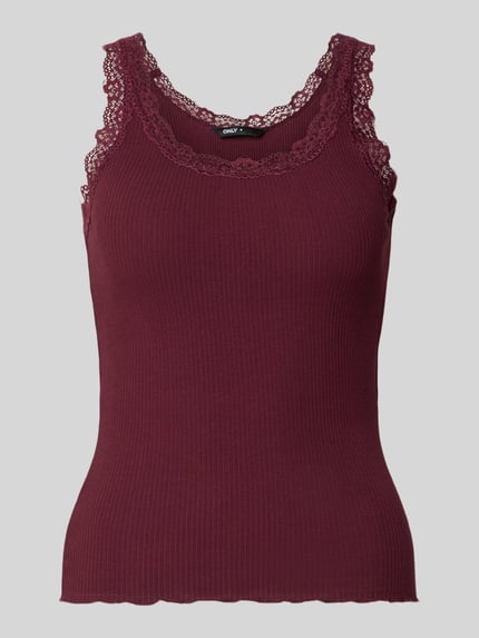 Produktfoto, bordowy top Slim Fit Tanktop aus Baumwoll-Mix model 'SARA SHARAI' von ONLY, prążkowana faktura, damski top ONLY