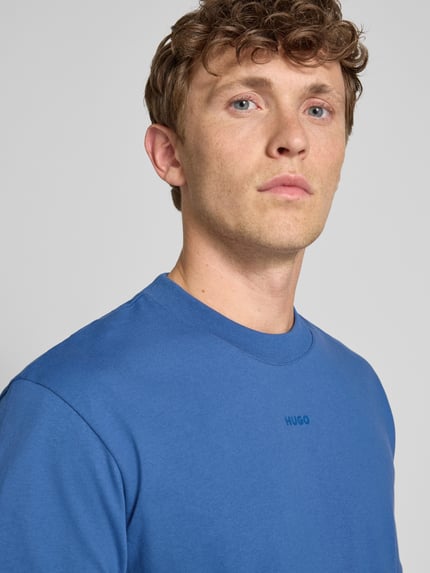 HUGO T-Shirt mit Label-Print Modell 'Dapolino' Rauchblau 3
