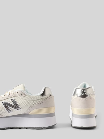 Productfoto, Sneaker aus Leder-Mix mit Plateau van New Balance, leermix, afgeronde pasvorm, plateau, logodetail, vetersluiting, geprofileerde zool, hakhoogte maat 39 4 cm, schachthoogte maat 39 8 cm, schachtbreedte maat 39 8 cm