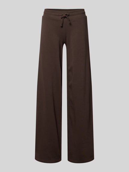 Produktfoto, Straight Fit Sweatpants mit Tunnelzug von REVIEW in Braun, Baumwoll-Mix, elastischer Bund, glatte Textur, gerade Form.