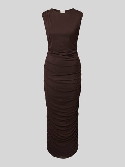 Produktfoto, Maxikleid mit Rundhalsausschnitt Modell 'Corilina Solid' von Neo Noir aus Material-Mix mit Stretch-Anteil, figurbetonter Schnitt, raffinierte Raffungen, Farbe Dunkelbraun, Rückenlänge 140 cm, Brustweite 45 cm, schlichte Oberfläche