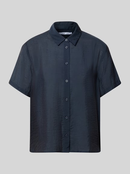 Produktfoto, Relaxed Fit Bluse aus Modal-Mix mit Seiden-Anteil Modell 'MINA' von Samsøe Samsøe, donkerblauw, halve mouw, hemdkraag, gladde en licht glanzende textuur, dames bluse met ruglengte 62 cm en mouwlengte 21 cm