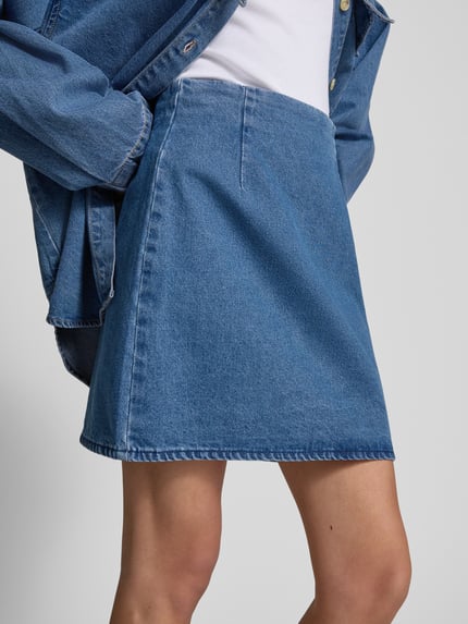 EDITED Jeansrok met bandplooien, model 'Josie' Jeansblauw - 3