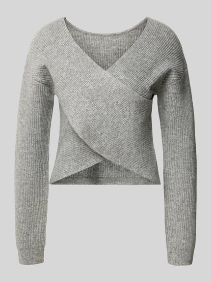 Produktfoto, lichtgrijze pullover met wikkellook, fijngebreid, rechte vorm, Dames Pullover met wikkellook van PIECES