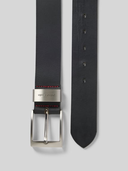 Produktfoto, Pasek skórzany z matową sprzączką Ledergürtel mit matter Schließe von Pierre Cardin, naturalna skóra, szerokie, jednokolorowy design, sprzączka, detal z logo, szerokość 4 cm, czarny, rozmiar 105.
