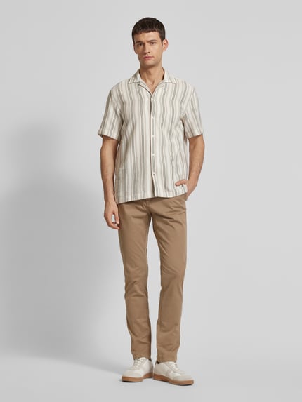 Tom Tailor Denim Chinosy o kroju slim fit z paskiem Camel 1
