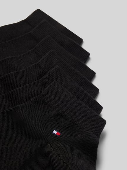 Produktfoto, schwarze Socken aus Baumwoll-Mix im 6er-Pack Modell 'QUARTER 6P' von Tommy Hilfiger, glatte Struktur, Herren Socken