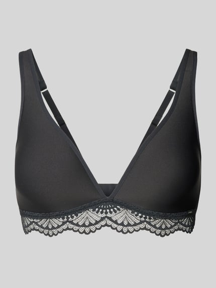 Triangelbeha met kantgarnering Shop The Look MANNEQUINE