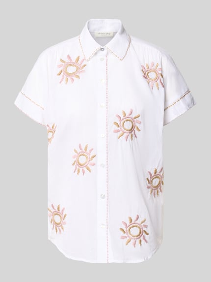 Produktfoto, Regular Fit Bluse im Allover-Look mit Stitchings van Christian Berg Woman, puur katoen, overhemdkraag, knoopsluiting, wit met beige en roze stiksel, ruglengte maat 36: 65 cm, mouwlengte maat 36: 5 cm