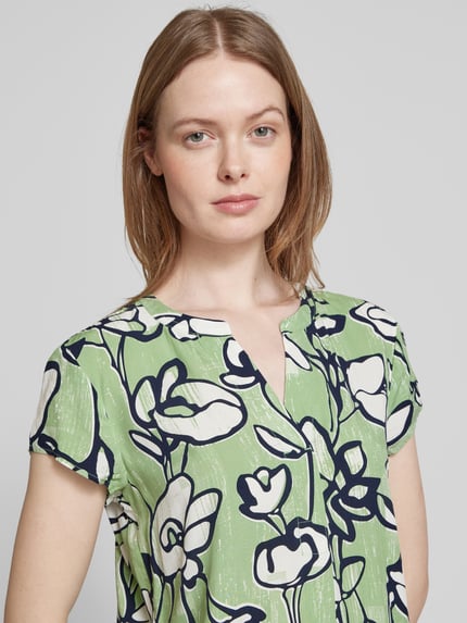 Tom Tailor Loose fit blouse met korte mouwen van pure viscose met all-over motief Lichtgroen - 3