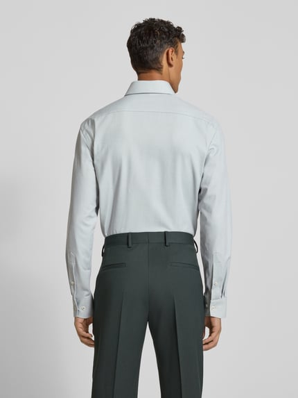 OLYMP Modern Fit Business-Hemd mit Kentkragen Modell 'Global' Gruen 5